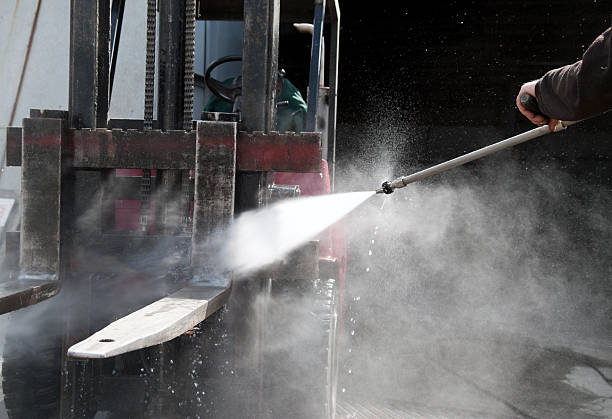 Why Choose Our Certified Pressure Washing Experts for Your Project Needs in Carl Junction, MO?